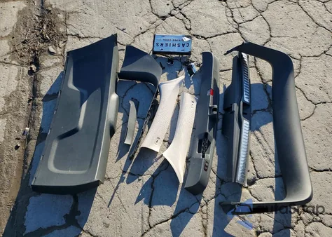 2020 Mercedes-Benz Gle 350 4Matic z USA, uszkodzony, nr VIN 4JGFB4KB4LA160807